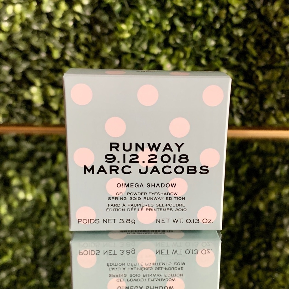 Marc Jacobs SMOKE Runway OMega Eyeshadow | NEW | Smo!ke O!Mega #640 | Price FIRM - Picture 9 of 15